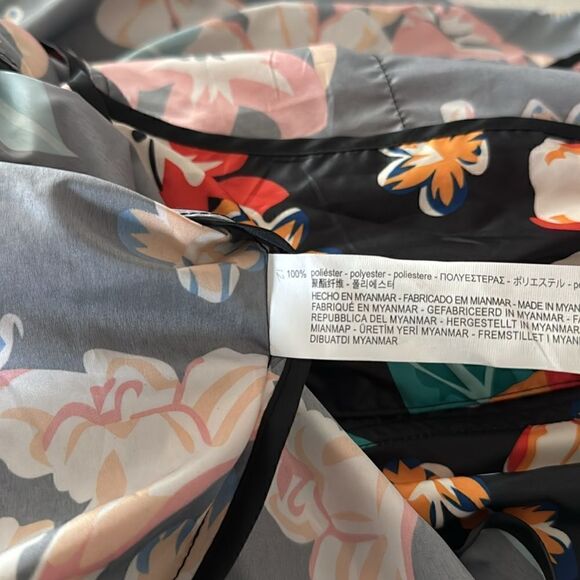 NWOT Zara Rain Jacket Floral Hooded Zip up Pocket Beachy Tropical Lightweight - Picture 16 of 17